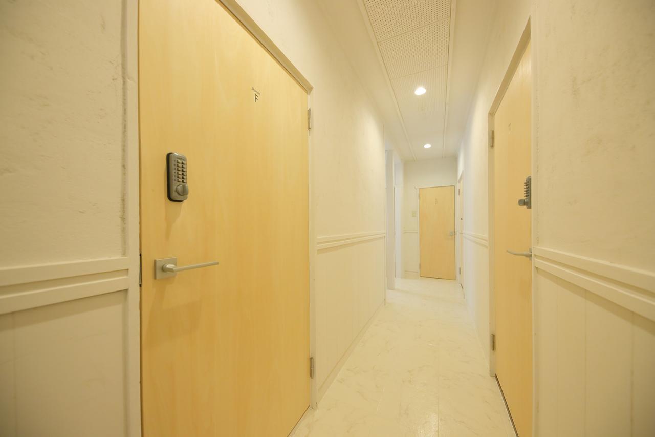 Raku Hostel Ōsaka Extérieur photo