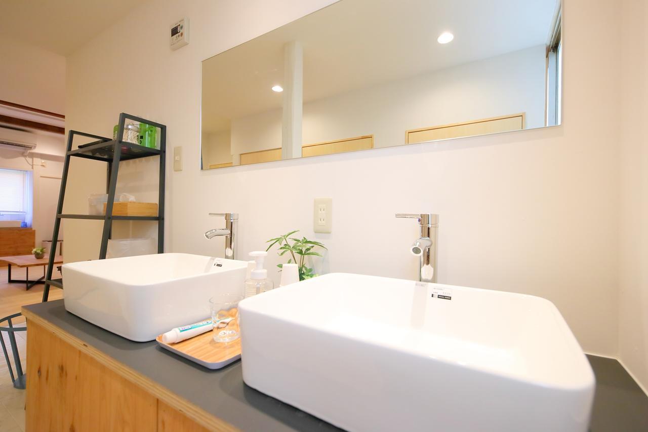 Raku Hostel Ōsaka Extérieur photo