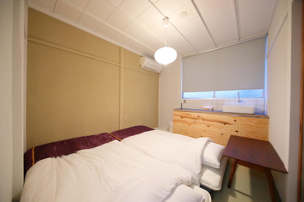 Raku Hostel Ōsaka Extérieur photo