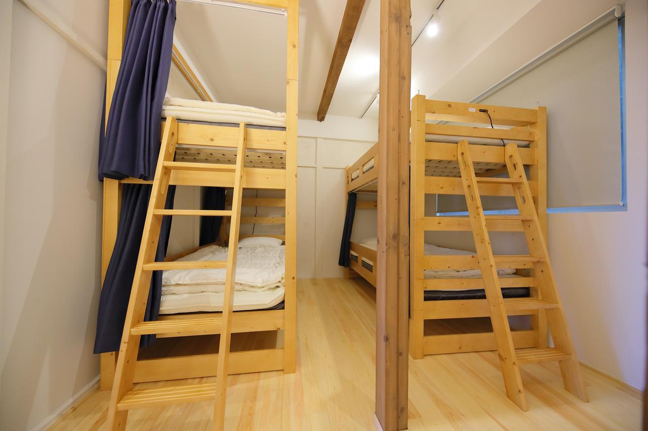 Raku Hostel Ōsaka Extérieur photo