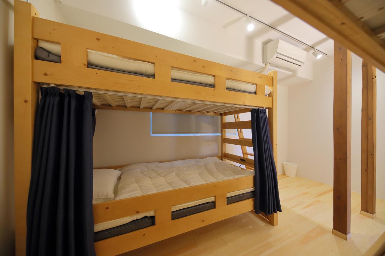 Raku Hostel Ōsaka Extérieur photo
